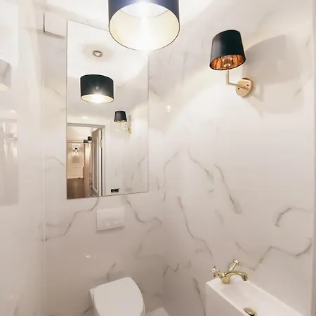Trnova Apartment *